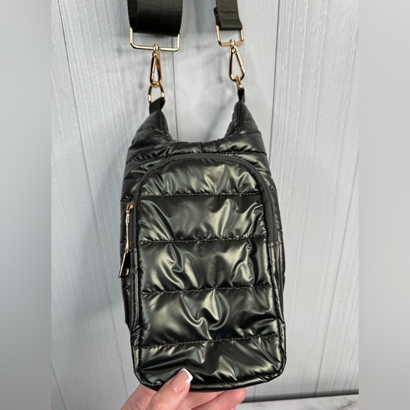 WanderFull HydroBag Quilted Puffer Crossbody Bag - Green - Picture 11 of 11